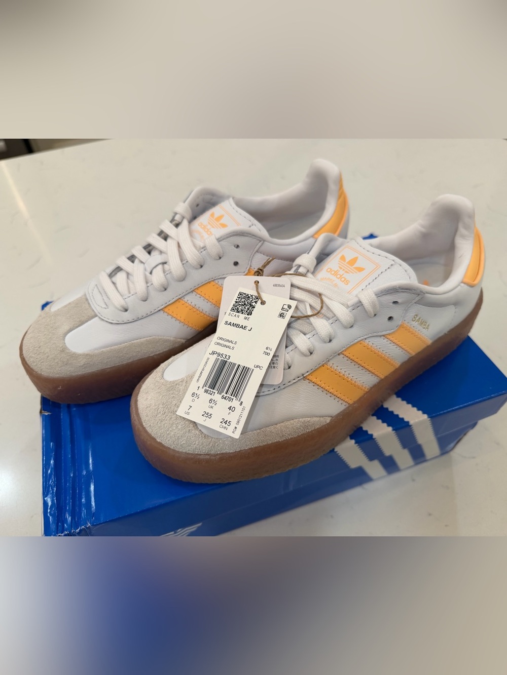 adidas Kids Samba J Sneakers in White & Orange- Y7
